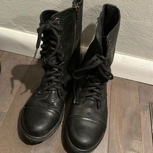 STEVE MADDEN TROOPA BLACK LEATHER lace up boots 7.5 like new